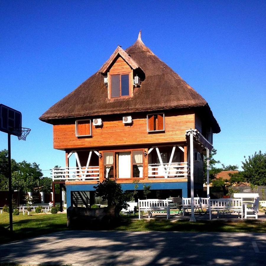 Old Fane'S Lodge Marasu Dış mekan fotoğraf